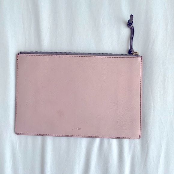 FOSSIL Emma Llama & Heart Perforated RFID pink bag pouch - Picture 5 of 8